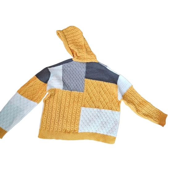 POL Colorblock Mixed Cable Knit Hoodie Sweater - Picture 4 of 7